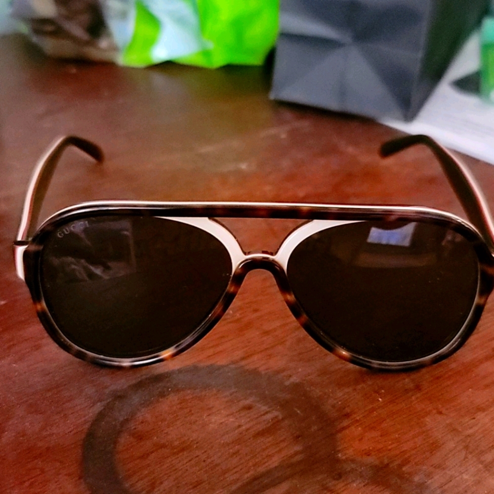 Gucci sunglasses